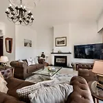 Charming 3 Bedroom Nestled Amongst The Orange Groves Of Silves, Algarve, Portugal *