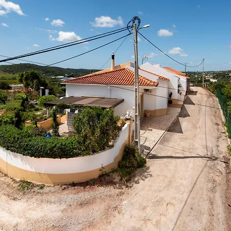 Villa Charming 3 Bedroom Nestled Amongst The Orange Groves Of Silves, Algarve, Portugal