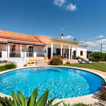 Villa Charming 3 Bedroom Nestled Amongst The Orange Groves Of Silves, Algarve, Portugal *