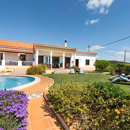 Charming 3 Bedroom Nestled Amongst The Orange Groves Of Silves, Algarve, Portugal Villa *