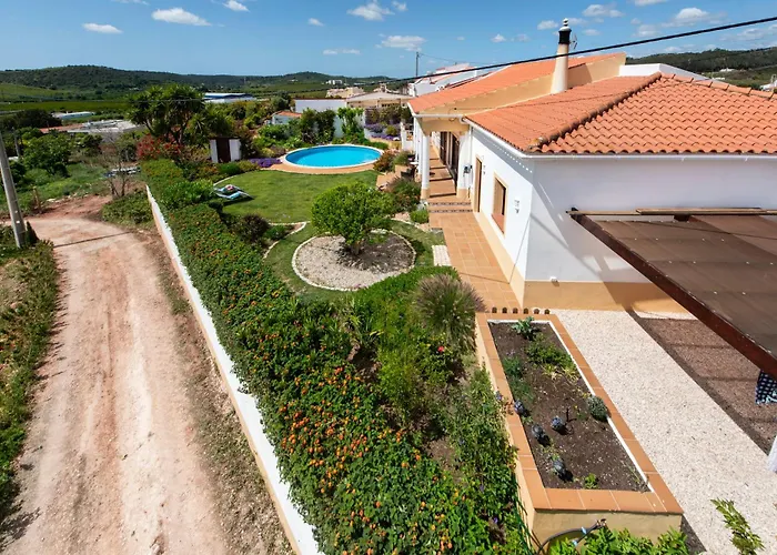 Charming 3 Bedroom Nestled Amongst The Orange Groves Of Silves, Algarve, Portugal Willa Silves