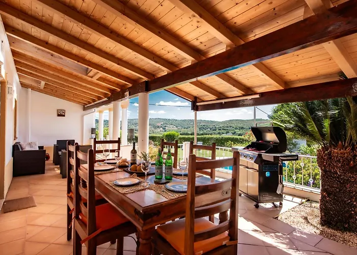 Charming 3 Bedroom Nestled Amongst The Orange Groves Of Silves, Algarve, Portugal Willa Silves