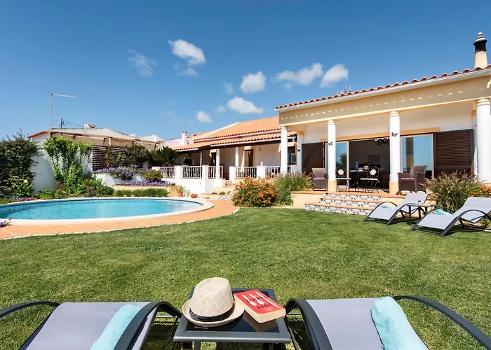 Willa Charming 3 Bedroom Nestled Amongst The Orange Groves Of Silves, Algarve, Portugal