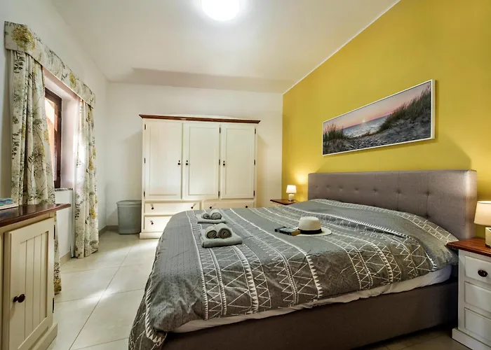 Charming 3 Bedroom Nestled Amongst The Orange Groves Of Silves, Algarve, Portugal Silves