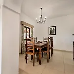 فيلة Charming 3 Bedroom Nestled Amongst The Orange Groves Of Silves, Algarve, Portugal