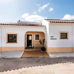 فيلة Charming 3 Bedroom Nestled Amongst The Orange Groves Of Silves, Algarve, Portugal سيلفيس